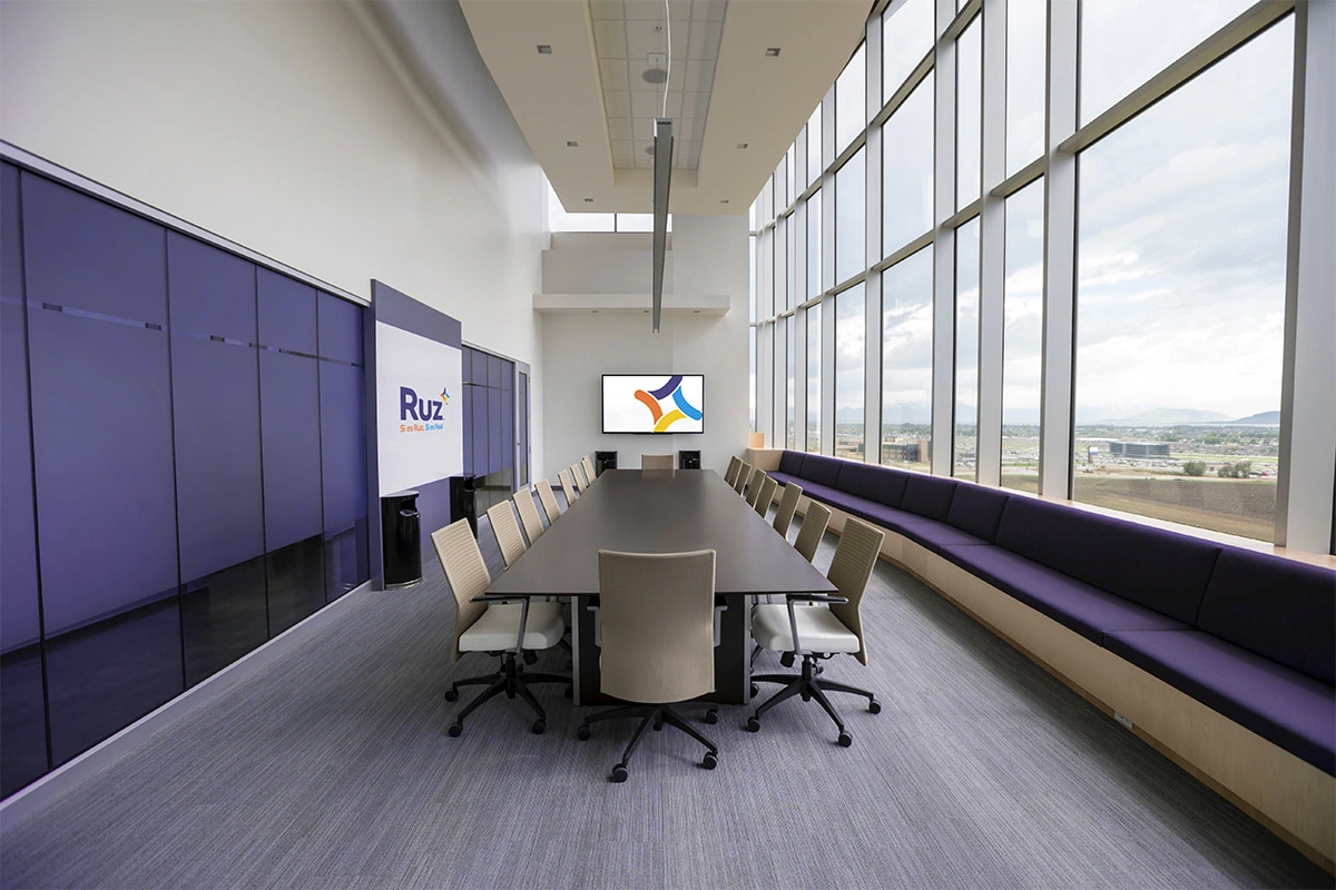 ¿Cuáles son las características de la identidad corporativa? Guía y ejemplos.